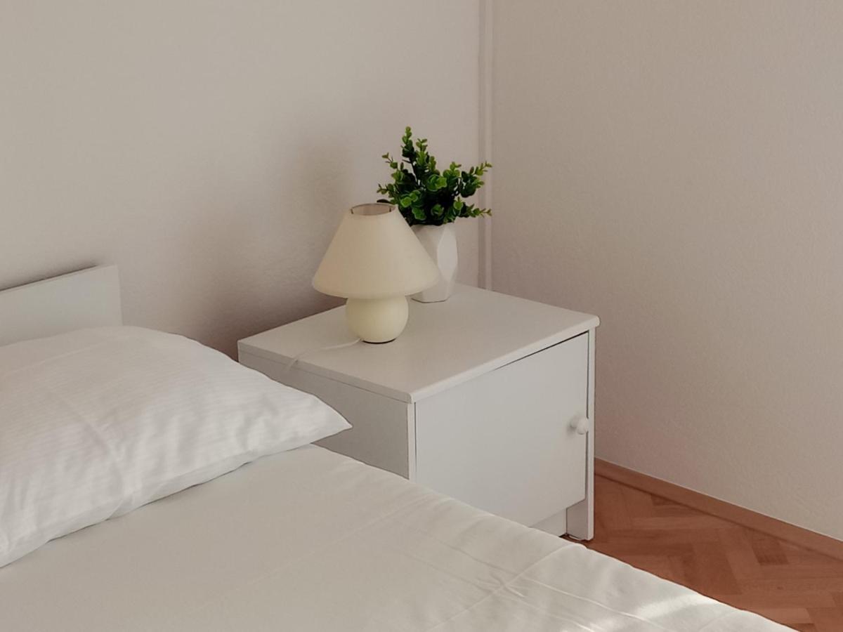 Room For Two Baška Voda Eksteriør billede